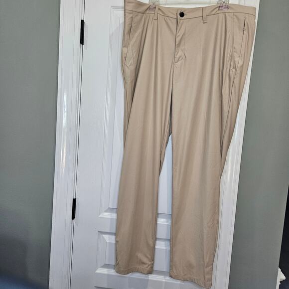 Reebok Men's 40x32 Tan Golf Athletic Pants - Picture 1 of 9
